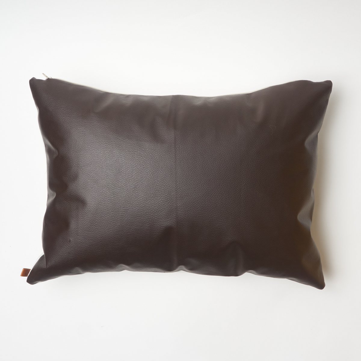 Deri Panelli Yaprak Nakışlı Kırlent Kılıfı 35x50 cm