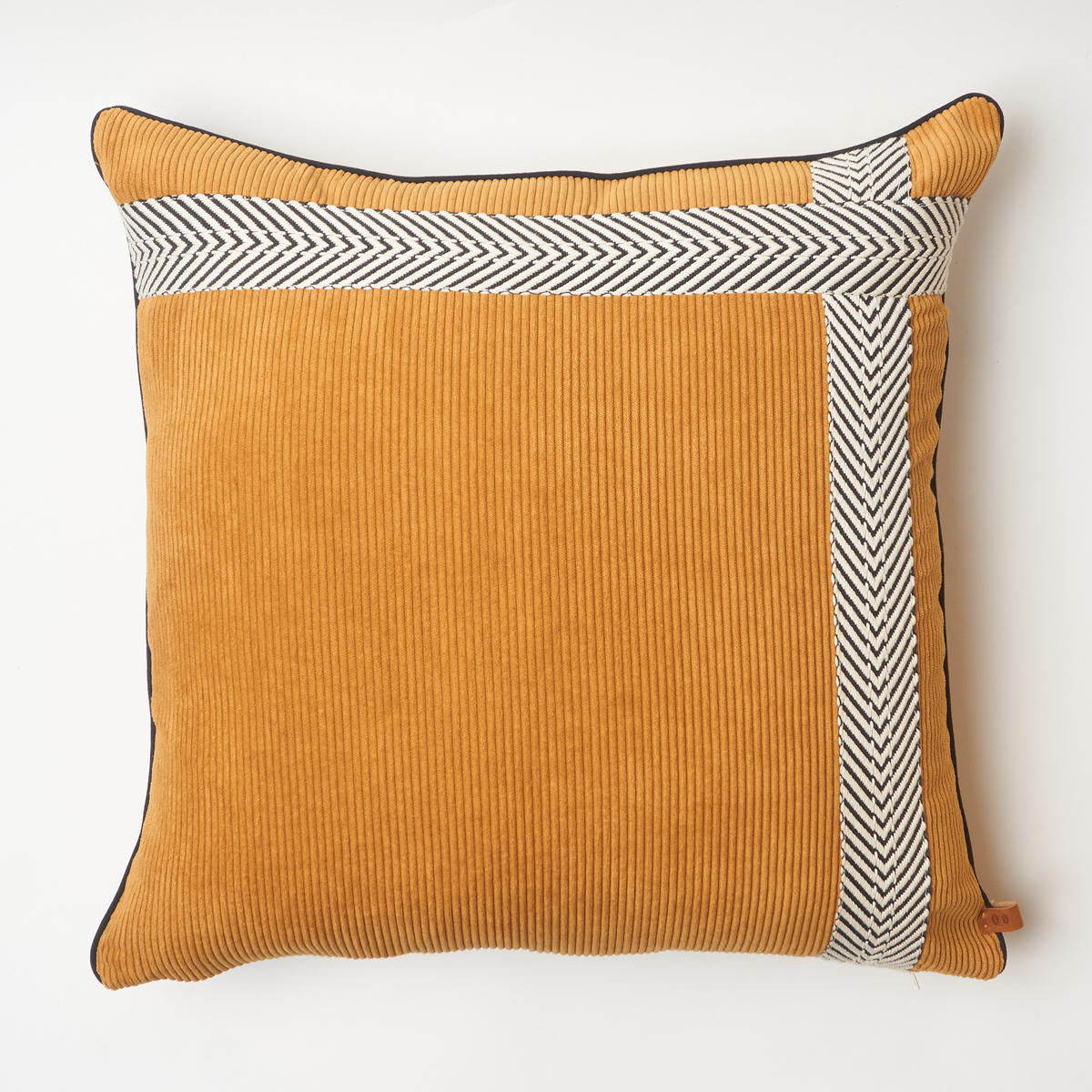 Sarı Fitilli Kadife Kırlent Kılıfı 50x50 cm
